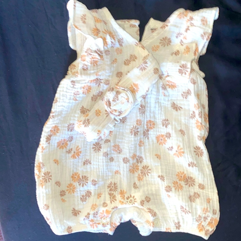 Cute baby outfit matching headband
